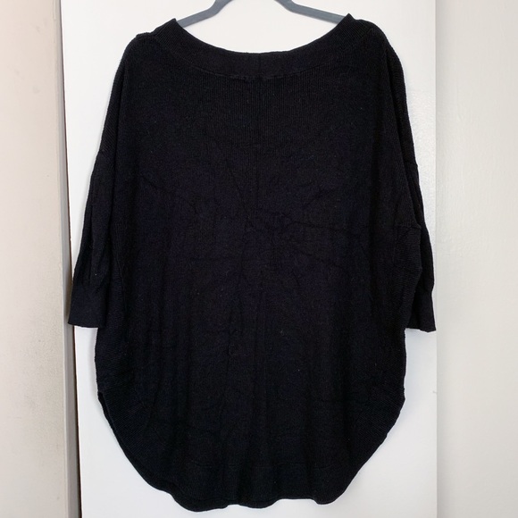 Express Black Circle Hem Sweater - Picture 5 of 5